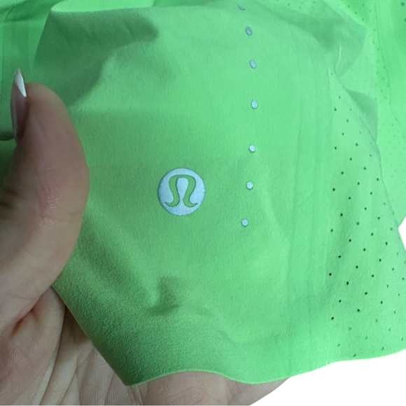 Lululemon Swift Ventilated Running Tank I Size: 14 - Picture 6 of 8